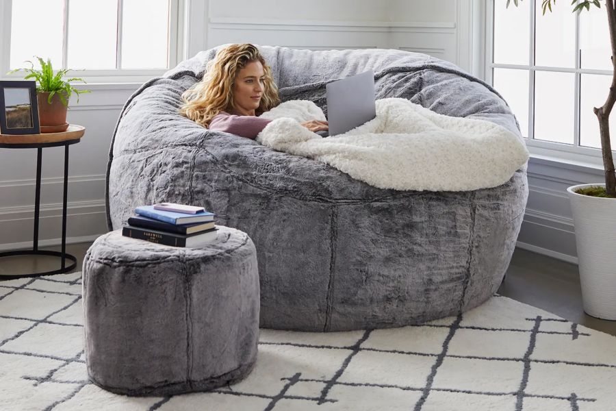 Lovesac BigOne Charcoal Wombat; imagen del fabricante